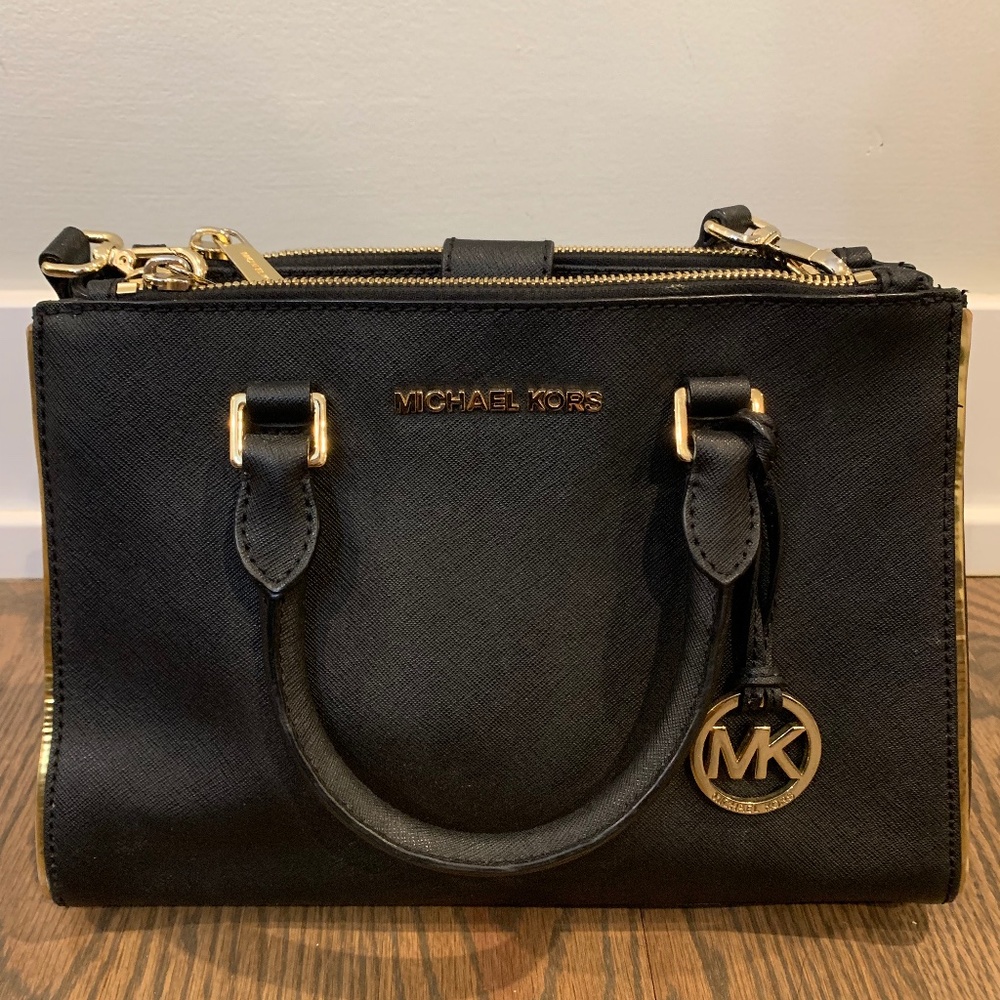 Michael Michael Kors Leather Handbag & Wallet